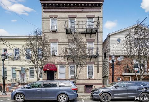 508 11th Street Union City NJ 07087