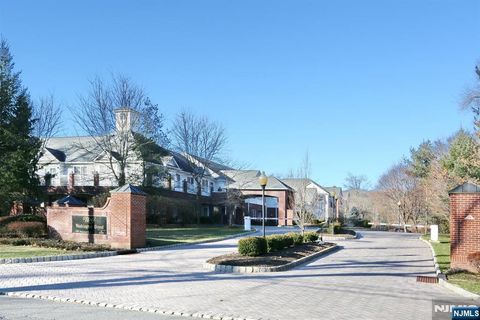 100 Ridgewood Road Unit 105, Twp Of Washington, NJ 07676 - MLS#: 25008814