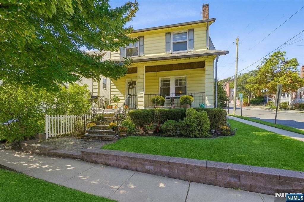 Photo of 95 Rollinson Street, West Orange, NJ 07052 (MLS # 26013900)