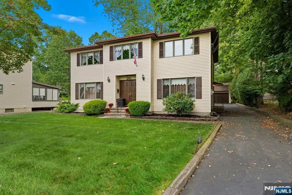 Photo of 142 Central Avenue, West Caldwell, NJ 07006 (MLS # 25035045)