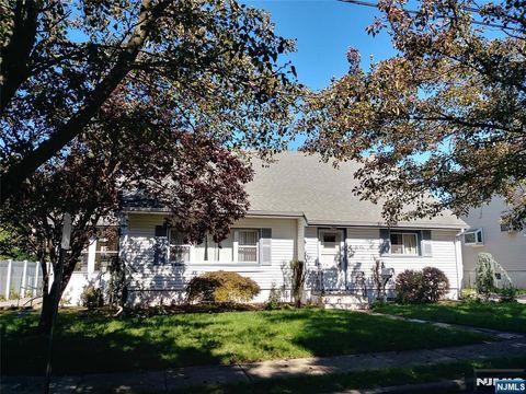 Photo of 27 Mawhinney Ave, Hawthorne, NJ 07506 (MLS # 25035211)