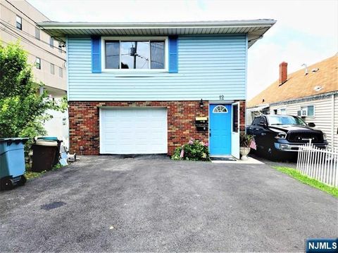 Photo of 12 Prospect ST #1ST FL, Palisades Park, NJ 07650 (MLS # 26026311)