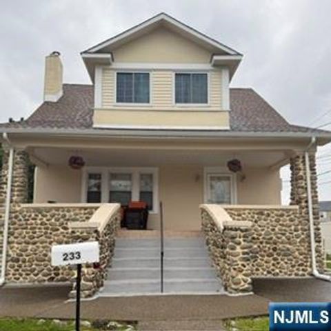 Photo of 233 Jackson Ave, Hackensack, NJ 07601 (MLS # 26016562)