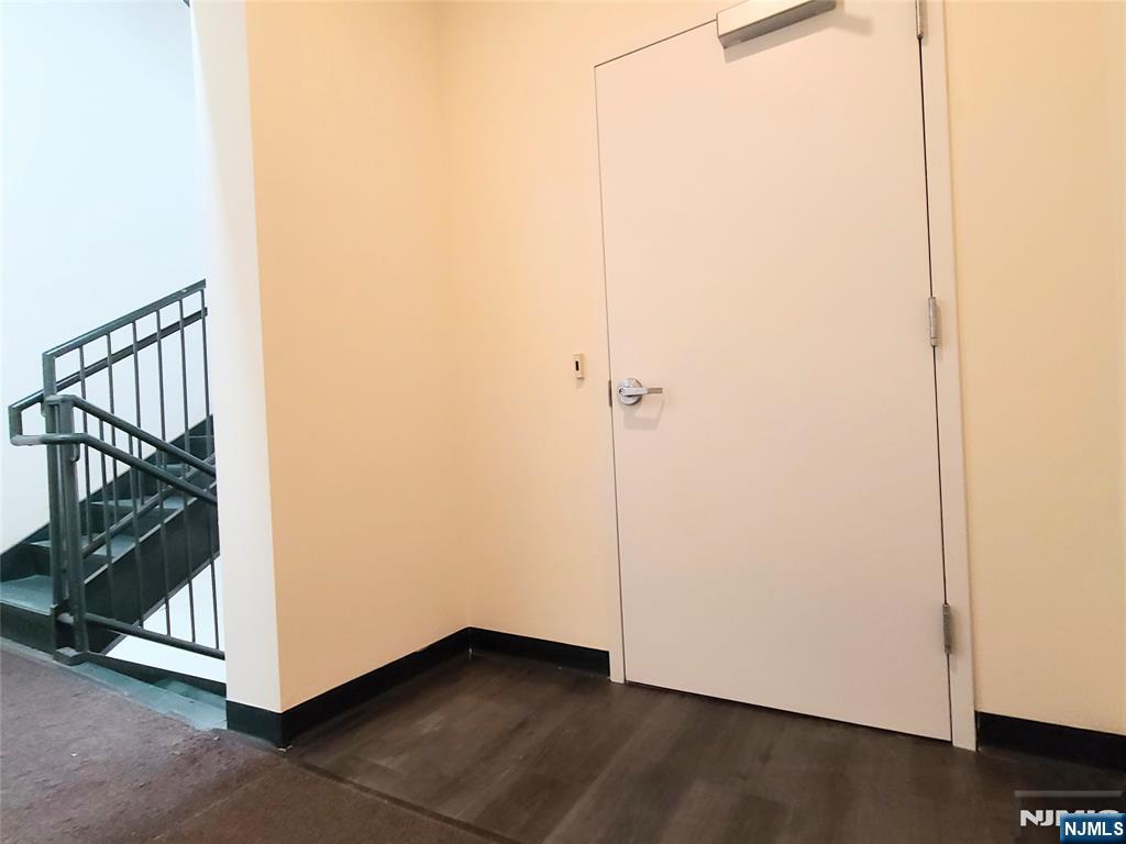 32 Washington Street 1B2