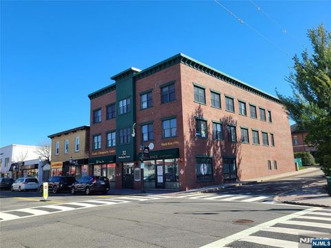 32 Washington Street 1B2 Tenafly NJ 07670