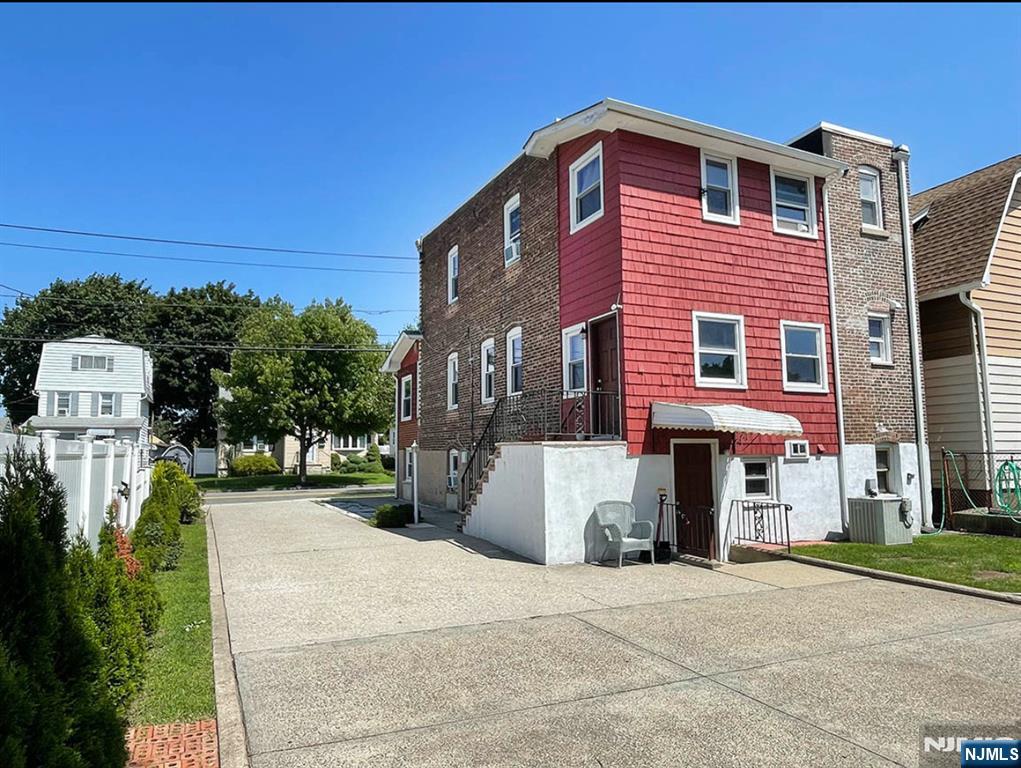 258 Kingsland Avenue