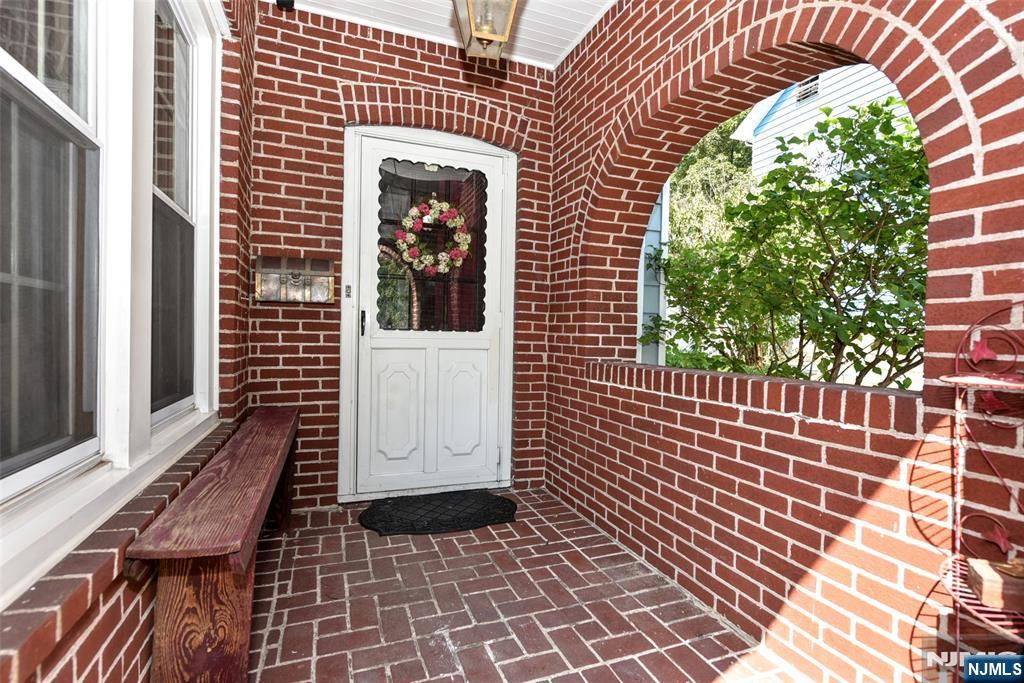 154 Linwood Avenue