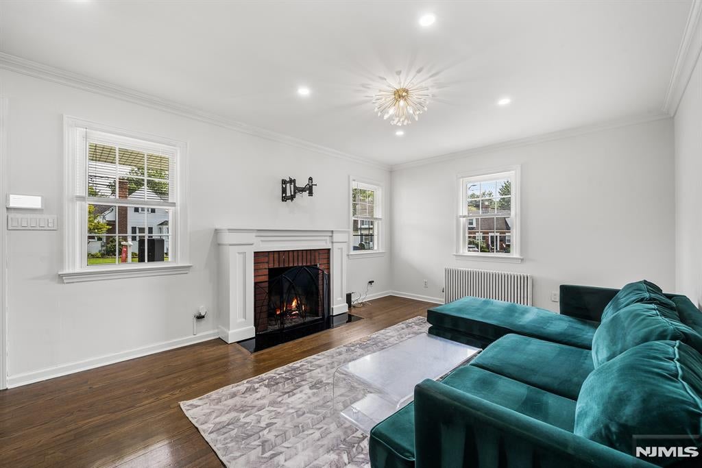 Homes for Sale in Northern NJ | ThisIsRiverEdge.com 2 Derby Lane