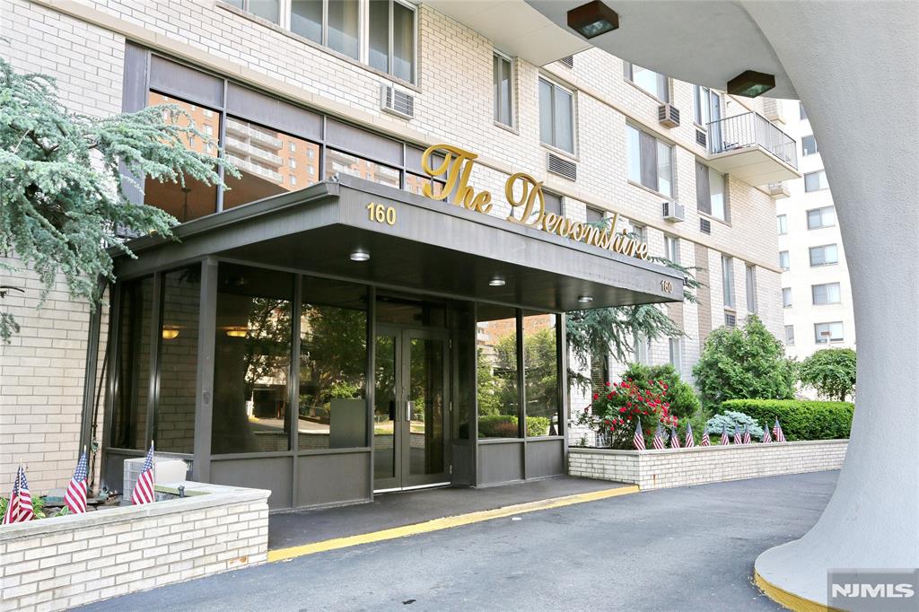 160 Overlook Avenue 19D