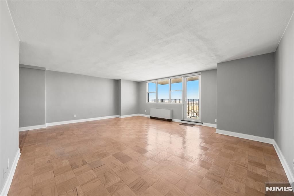 Photo of 6040 Boulevard East #34J, West New York, NJ 07093 (MLS # 26016958)