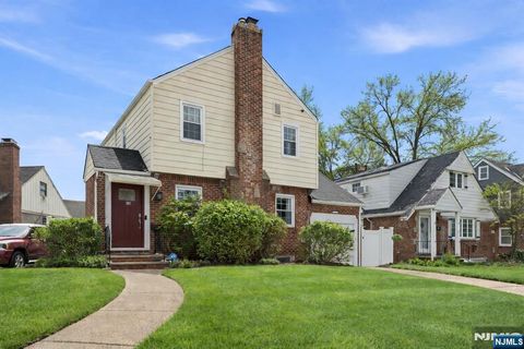 86 Knapp Place Englewood NJ 07631