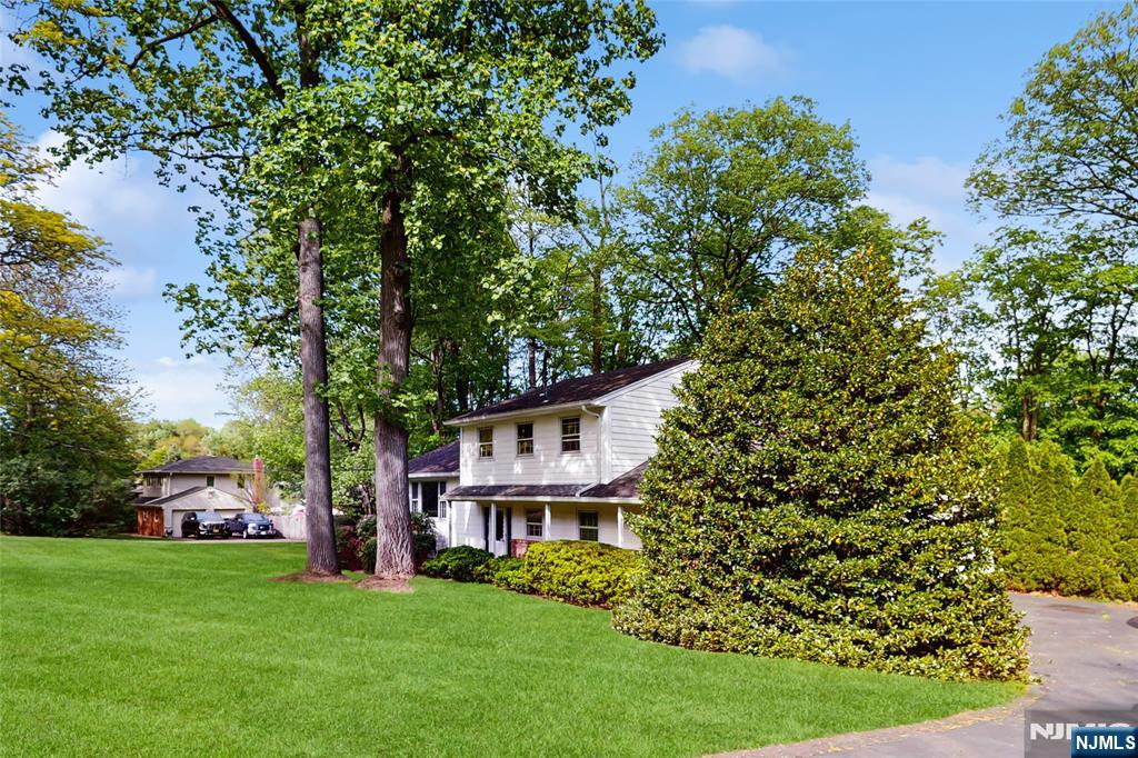 655 Kennedy Drive