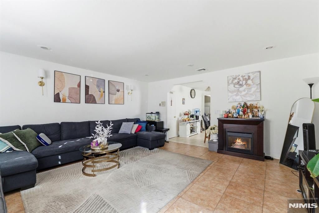 Photo of 270 Westervelt Place, Lodi, NJ 07644 (MLS # 26013999)