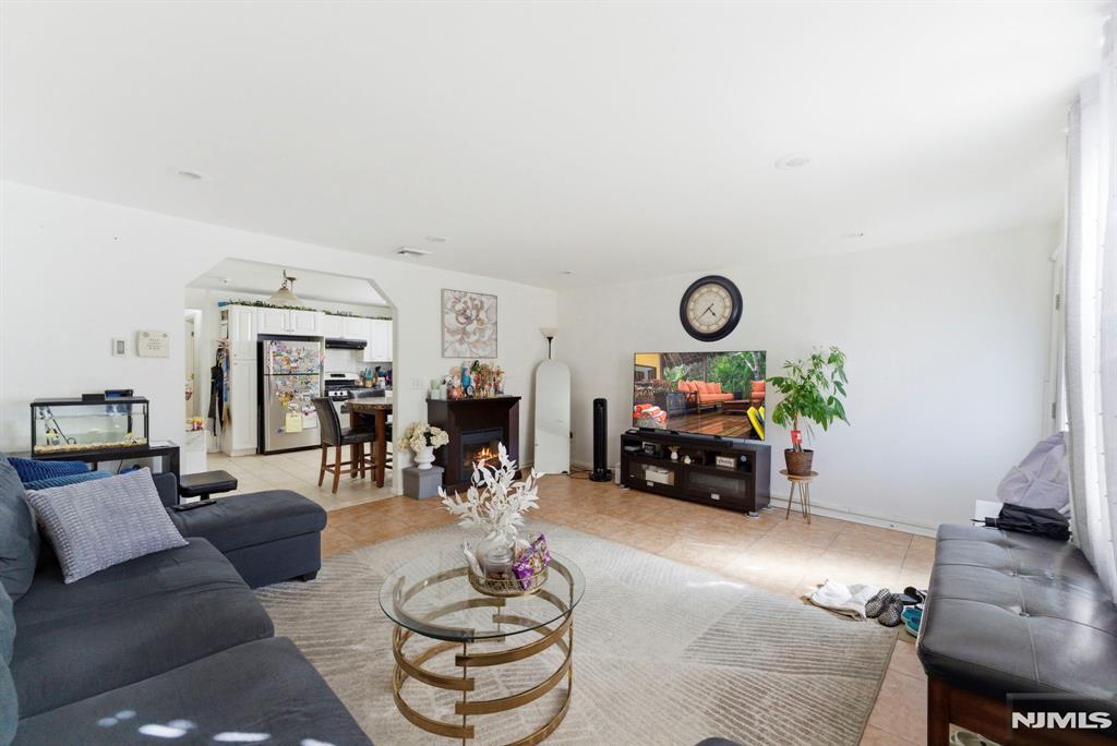 270 Westervelt Place