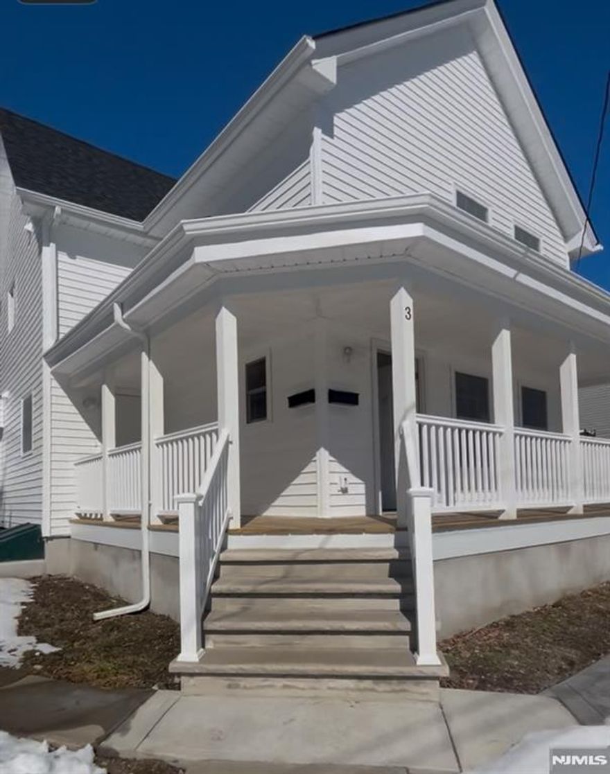 Welcome to this fully renovated 3-bedroom home offering a modern kitchen with new cabinetry and stainless steel appliances, updated bathroom, and generously sized bedrooms. Open and airy layout with abundant natural light. Close to public transportation, shopping, and local amenities.