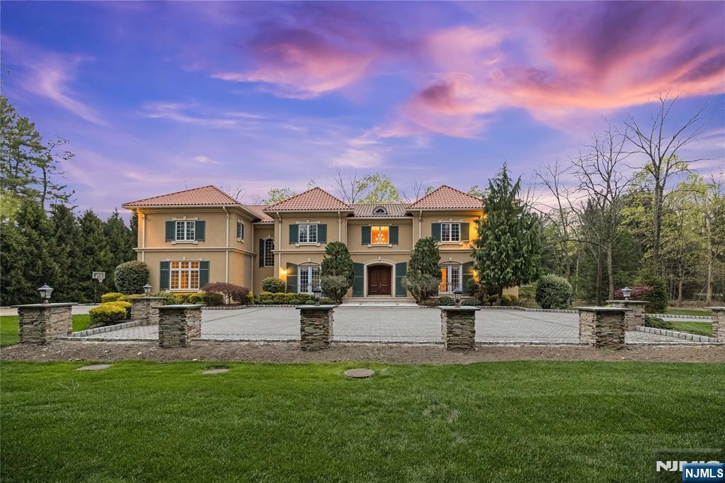 Property for Sale at 186 Saddle River Road, Saddle River, New Jersey - Bedrooms: 5 
Bathrooms: 7 
Rooms: 12  - $2,998,000