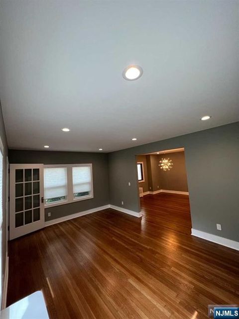 Photo of 156 Washington, Ridgewood Village, NJ 07450 (MLS # 25041110)