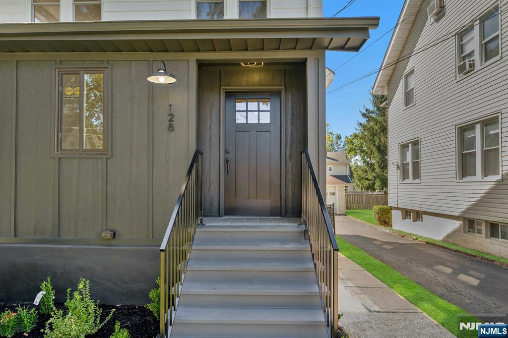 128 Linwood Avenue