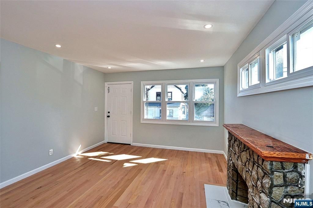 Photo of 39 Grant Place, Irvington, NJ 07111 (MLS # 25036304)