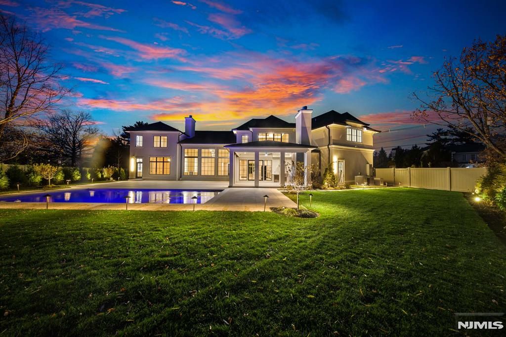 Photo of 645 Summit Street, Englewood Cliffs, NJ 07632 (MLS # 25022998)