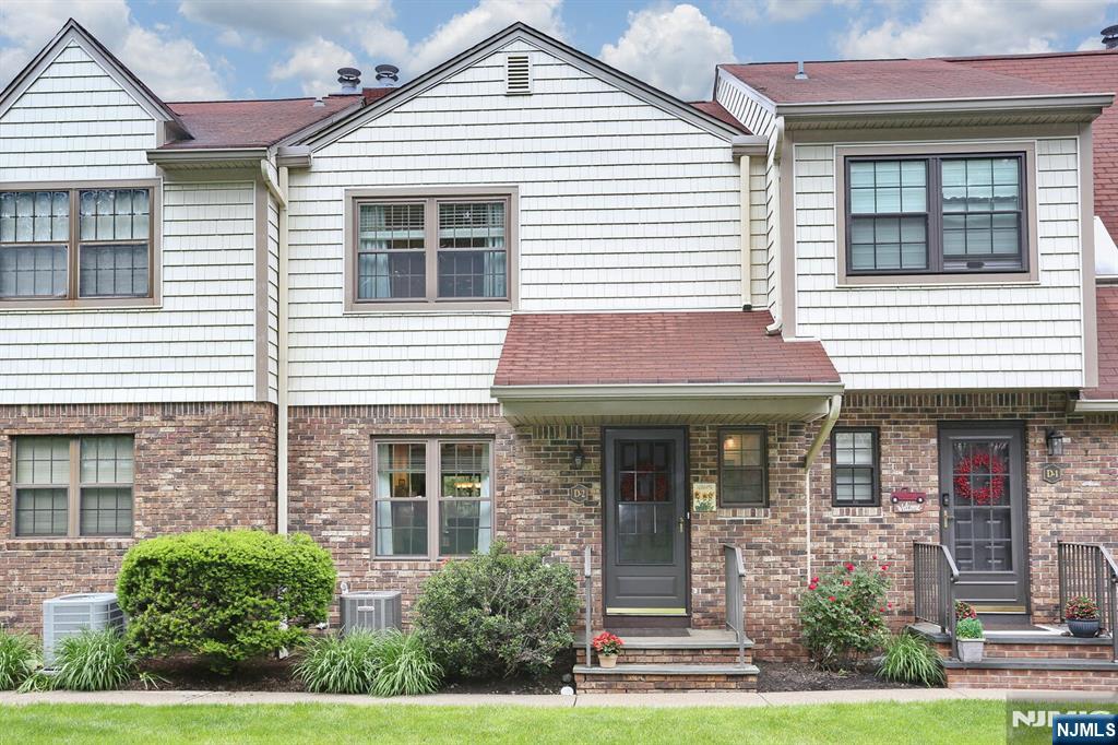 Property for Sale at 101 E Oak Street D-2, Oakland, New Jersey - Bedrooms: 2 
Bathrooms: 3  - $499,900