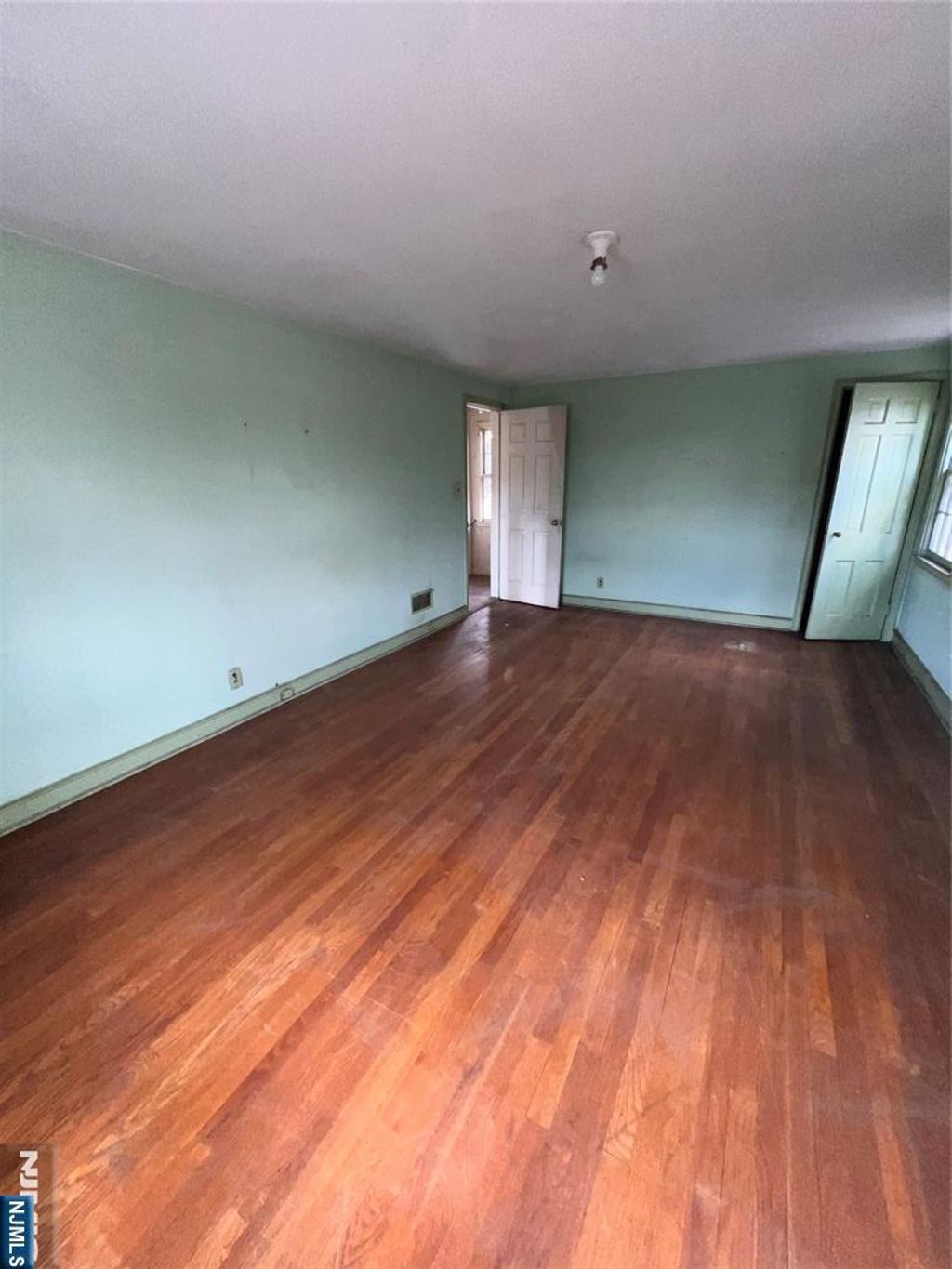 Photo of 99 Park Avenue, North Arlington, NJ 07031 (MLS # 25039051)