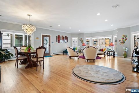 88 Myrtle Avenue Edgewater NJ 07020