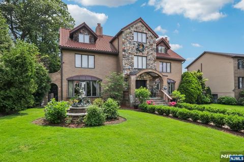 1060 Briar Way Fort Lee NJ 07024