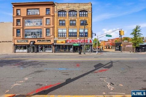 231 Market Street Paterson NJ 07505