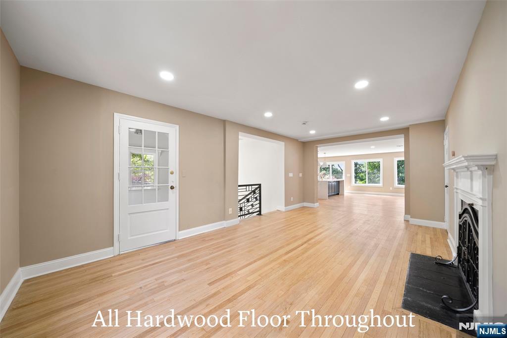 572 Ridgeland Terrace