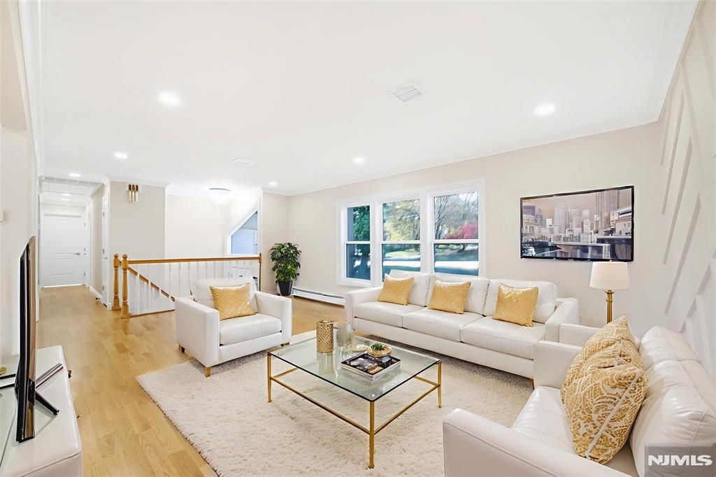 Photo of 70 Kinderkamack Road, Woodcliff Lake, NJ 07677 (MLS # 25039542)