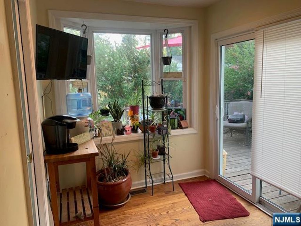 Photo of 166 Herrick Avenue, Teaneck, NJ 07605 (MLS # 25028284)