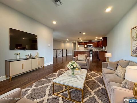 Photo of 15 6th St, Newark, NJ 07107 (MLS # 25044249)