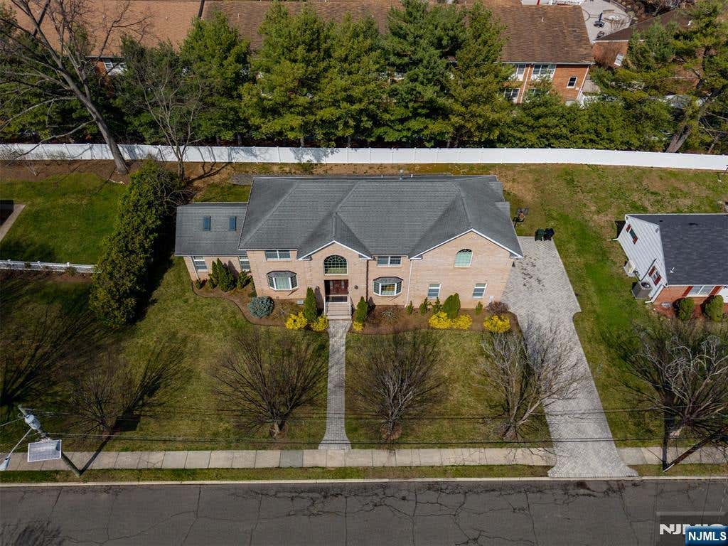 Photo of 683 Victoria Avenue, Paramus, NJ 07652 (MLS # 26008272)