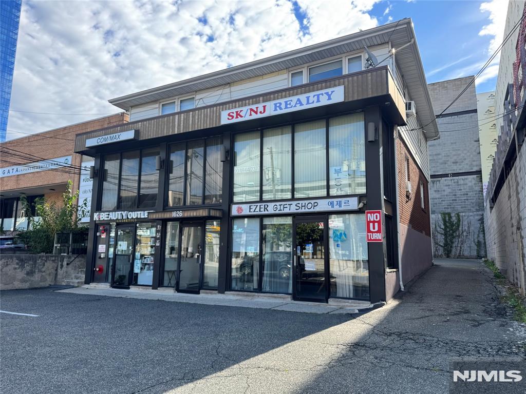 1626 Palisade Avenue