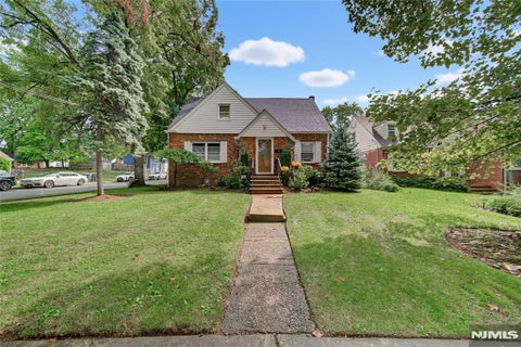Photo of 83 Fairfield ST, Englewood, NJ 07631 (MLS # 26033378)
