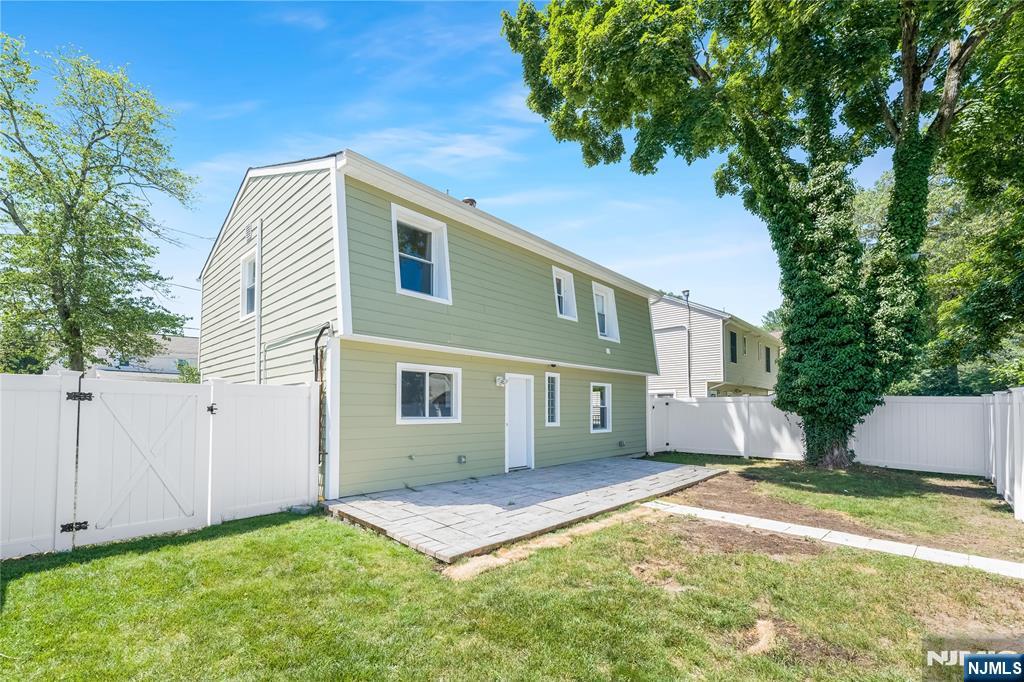 117 Lincoln Place