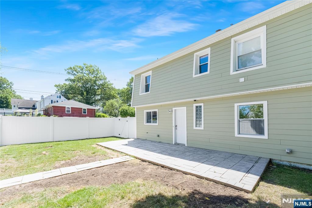 117 Lincoln Place