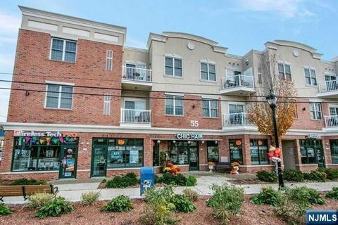 Photo of 55 E Emerson PLZ #303, Emerson, NJ 07630 (MLS # 26024343)