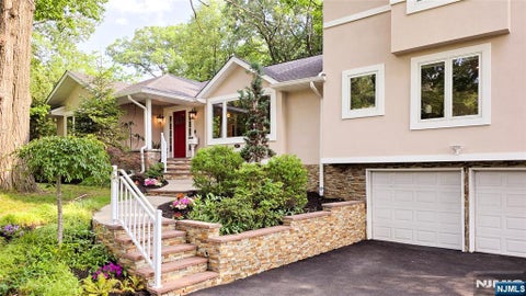 Photo of 240 E Clinton Avenue, Tenafly, NJ 07670 (MLS # 26026533)