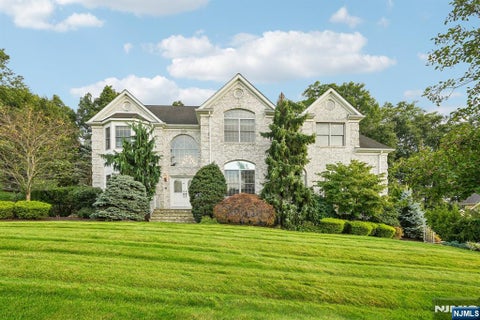 Photo of 16 Apple Lane, Wayne, NJ 07470 (MLS # 26035059)
