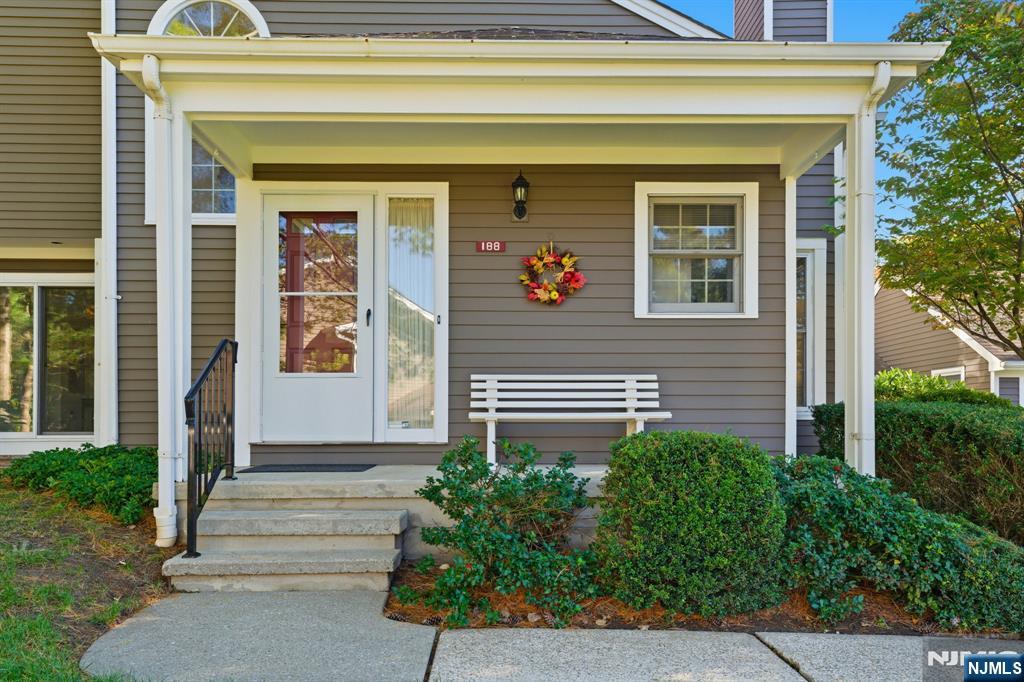 188 Grandview Lane