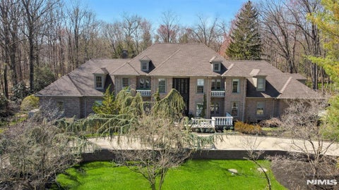 Photo of 31 Burning Hollow Road, Saddle River, NJ 07458 (MLS # 26020075)