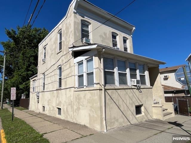 570 Broad Street