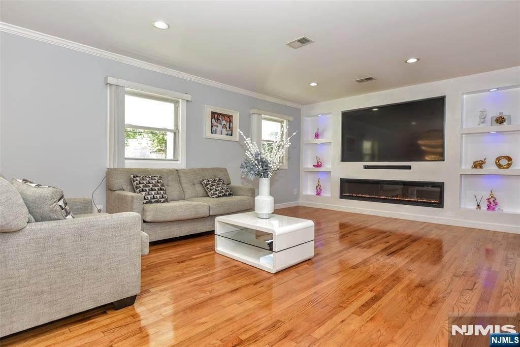 498 Forest Avenue