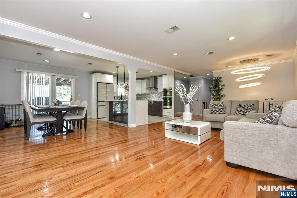 498 Forest Avenue