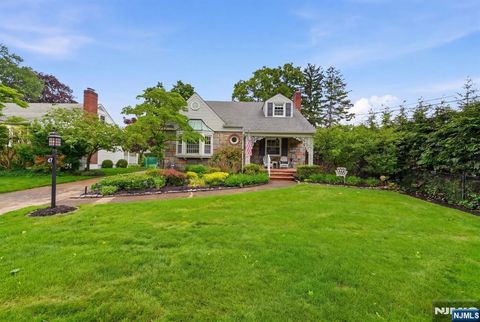 Photo of 47 Victor Place, Hawthorne, NJ 07506 (MLS # 26019379)