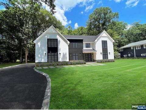 Photo of 308 Spring Lane, Haworth, NJ 07641 (MLS # 25026053)