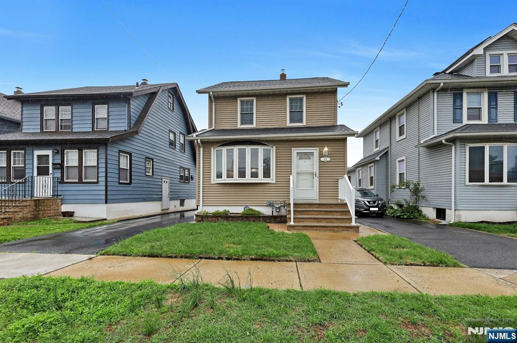 424 Rutherford Avenue