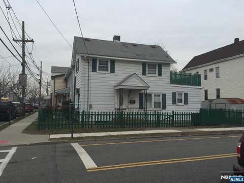 Photo of 118 Palisade AVE, Garfield, NJ 07026 (MLS # 26027228)